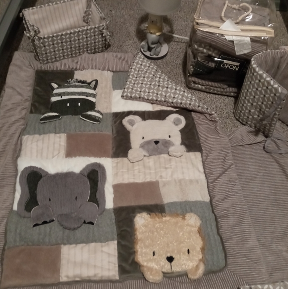 Crib set - Picture 7 of 7